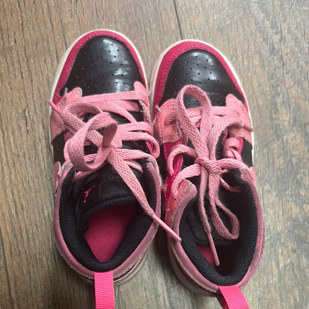 Jordan Kids Sneakers in Pink and Black